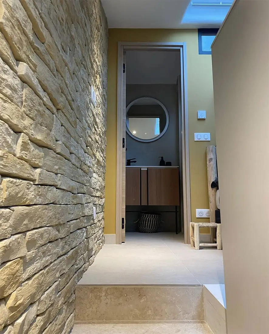 Intérieur pierre de parement Schiste Evolution La Rochette